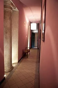 招待所 La Colonna